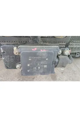 MERCEDES-BENZ A000 446 33 49 RADAR ANTI-COLLISION MODULE