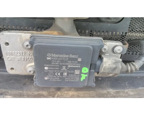MERCEDES-BENZ A000 446 33 49 RADAR ANTI-COLLISION MODULE