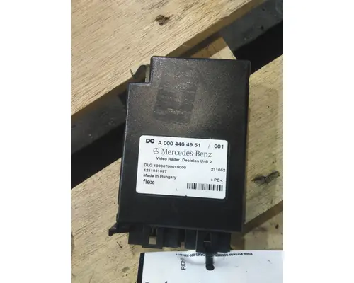 MERCEDES-BENZ A000 446 49 51 RADAR ANTI-COLLISION MODULE