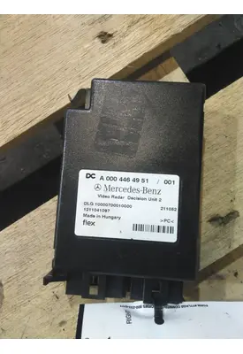 MERCEDES-BENZ A000 446 49 51 RADAR ANTI-COLLISION MODULE