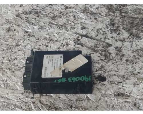 MERCEDES-BENZ A000 446 50 51 RADAR ANTI-COLLISION MODULE