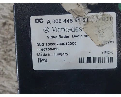 MERCEDES-BENZ A000 446 50 51 RADAR ANTI-COLLISION MODULE