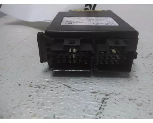 MERCEDES-BENZ CASCADIA 126 RADAR ANTI-COLLISION MODULE