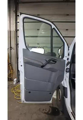 MERCEDES-BENZ SPRINTER Door Assembly, Front