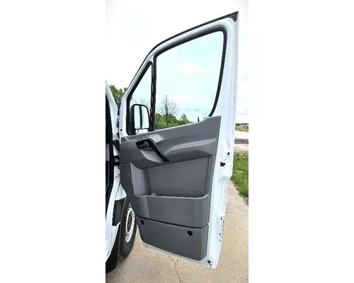 MERCEDES-BENZ SPRINTER Used Trucks