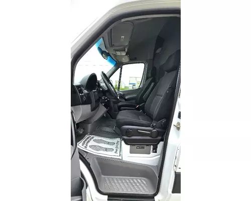 MERCEDES-BENZ SPRINTER Used Trucks