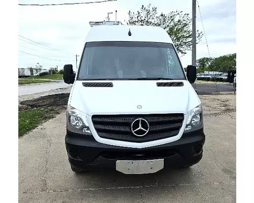 MERCEDES-BENZ SPRINTER Used Trucks