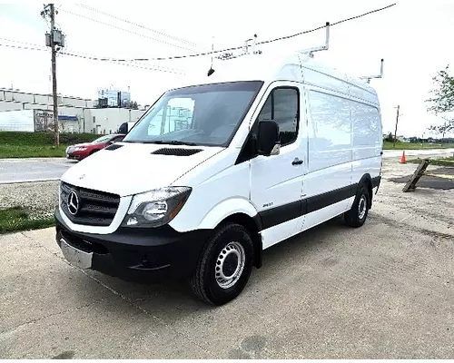 MERCEDES-BENZ SPRINTER Used Trucks
