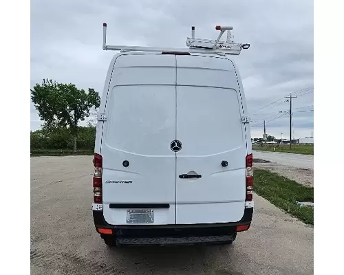 MERCEDES-BENZ SPRINTER Used Trucks