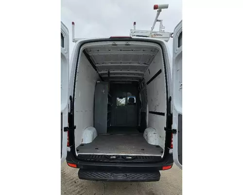 MERCEDES-BENZ SPRINTER Used Trucks