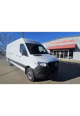 MERCEDES-BENZ SPRINTER Used Trucks