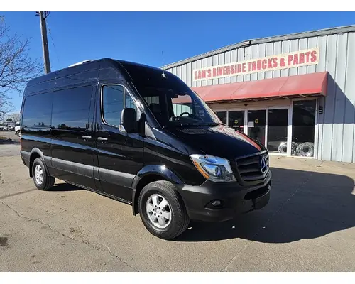 MERCEDES-BENZ SPRINTER Used Trucks