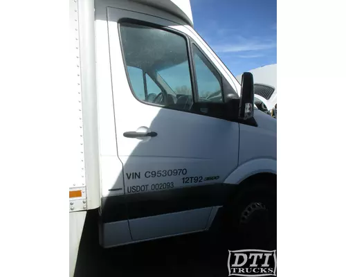 MERCEDES-BENZ Sprinter Mirror (Side View)