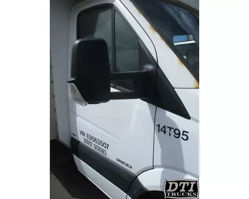 MERCEDES-BENZ Sprinter Mirror (Side View)