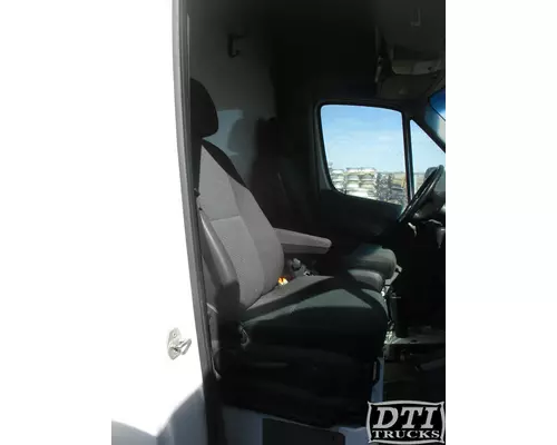 MERCEDES-BENZ Sprinter Seat, Front