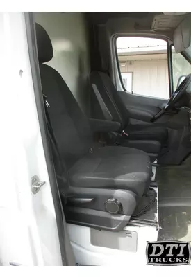 MERCEDES-BENZ Sprinter Seat, Front