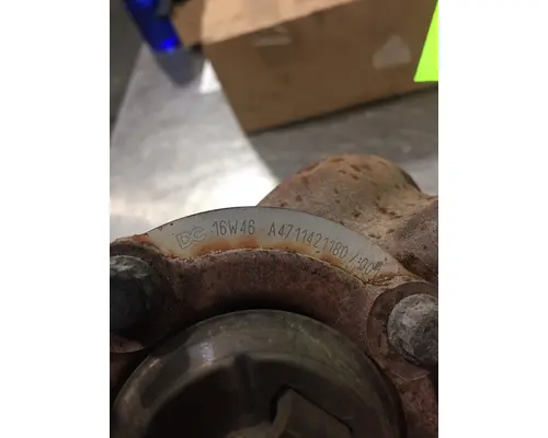 MERCEDES 5700 Exhaust Manifold