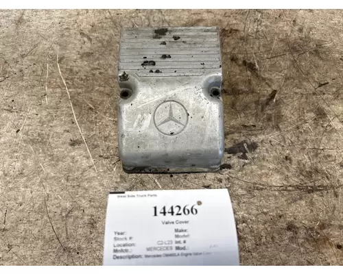 MERCEDES A4600100030 Valve Cover