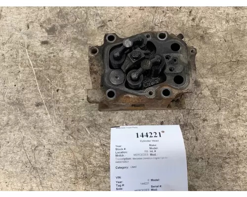 MERCEDES A4600100820 Cylinder Head