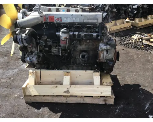 MERCEDES AT9500 Engine Assembly