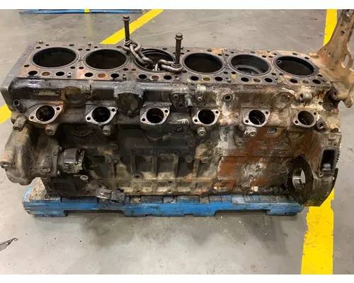 MERCEDES L9500 SERIES Cylinder Block