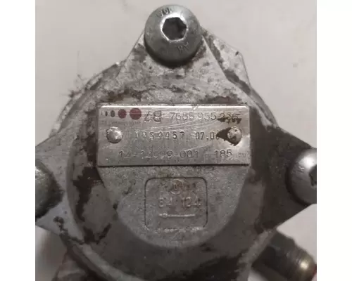 MERCEDES MBE 4000 Power Steering Pump