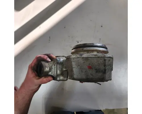 MERCEDES MBE 906 Air Intake Connection