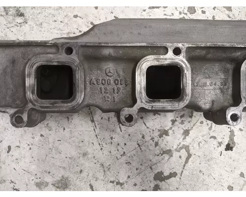 MERCEDES MBE 906 Intake Manifold