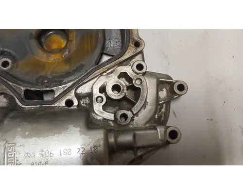 MERCEDES MBE 906 Oil Filter Base