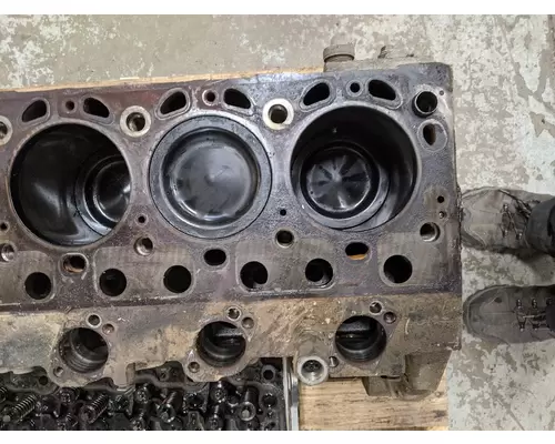 MERCEDES MBE 926 Cylinder Block