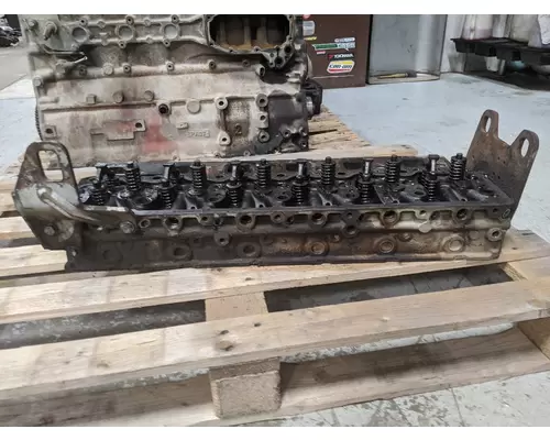 MERCEDES MBE 926 Cylinder Head