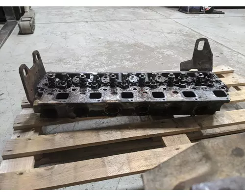 MERCEDES MBE 926 Cylinder Head