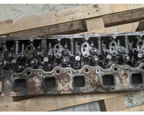 MERCEDES MBE 926 Cylinder Head