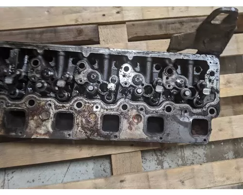 MERCEDES MBE 926 Cylinder Head