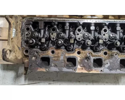 MERCEDES MBE 926 Cylinder Head