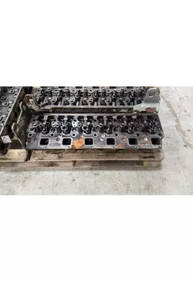 MERCEDES MBE 926 Cylinder Head