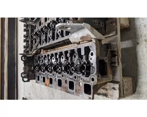 MERCEDES MBE 926 Cylinder Head