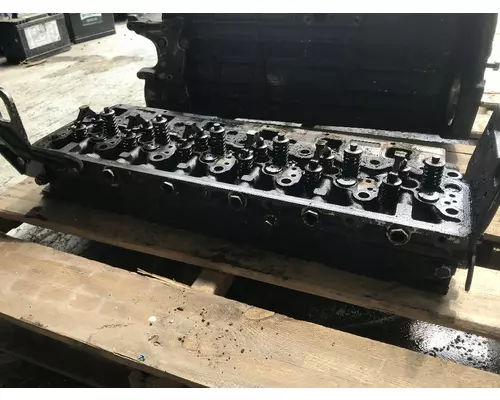 MERCEDES MBE 926 Cylinder Head