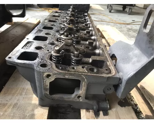 MERCEDES MBE 926 Cylinder Head