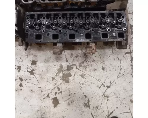 MERCEDES MBE 926 Cylinder Head