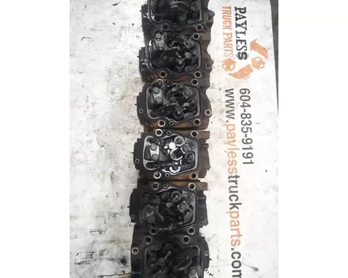 MERCEDES MBE4000 Cylinder Head