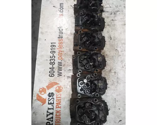 MERCEDES MBE4000 Cylinder Head