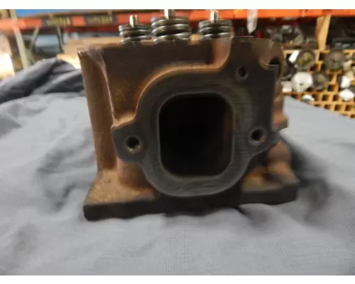 MERCEDES MBE4000 Cylinder Head