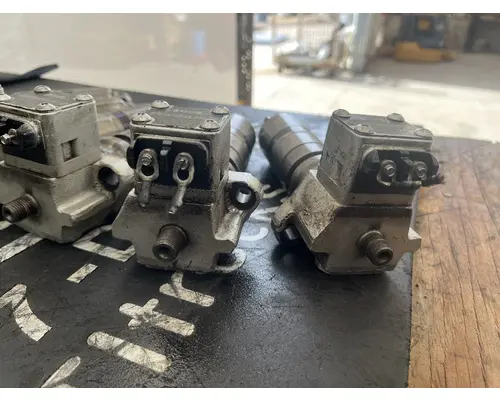 MERCEDES MBE4000 Fuel Injector