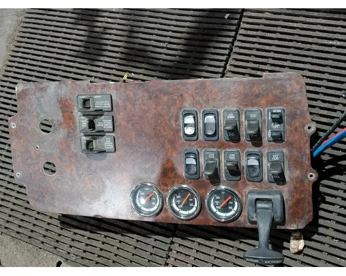 MERCEDES MBE4000 Instrument Cluster