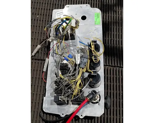 MERCEDES MBE4000 Instrument Cluster