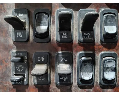 MERCEDES MBE4000 Instrument Cluster