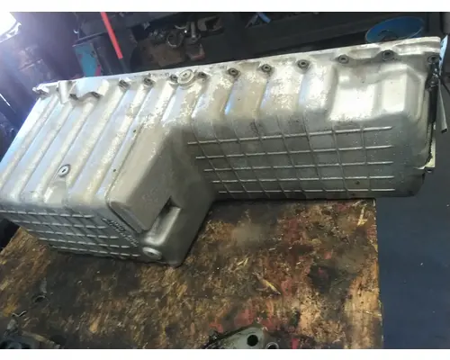 MERCEDES MBE4000 OIL PAN