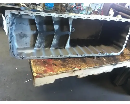 MERCEDES MBE4000 OIL PAN