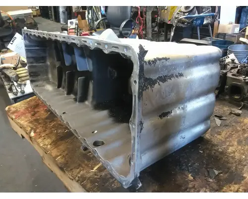 MERCEDES MBE4000 OIL PAN